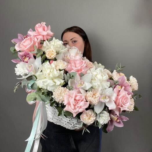 Нежная корзина с орхидеями😍